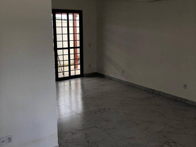 Casa Duplex para Venda em Sarzedo - 5