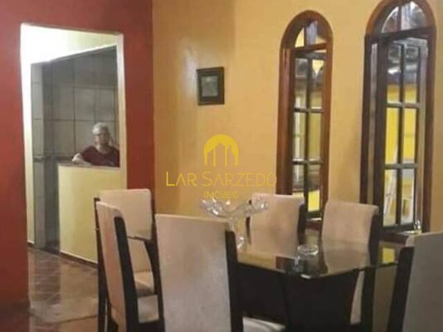 Casa para Venda em Sarzedo - 2