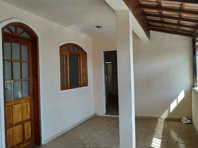 Casa para Venda em Sarzedo - 2