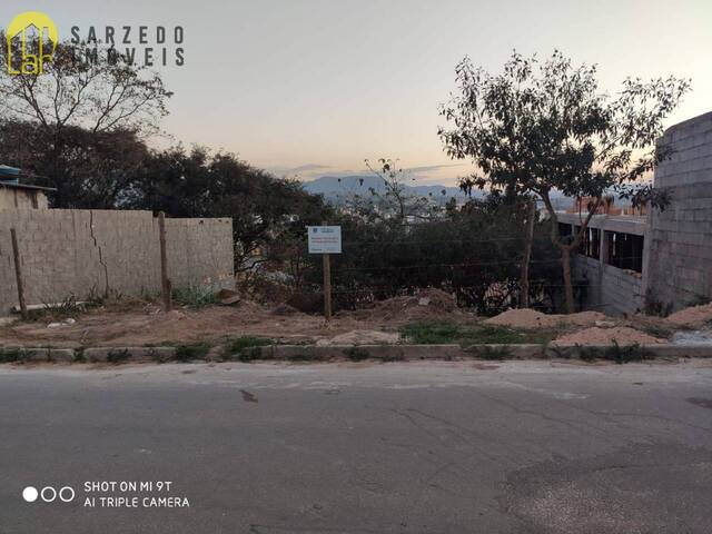 Lote para Venda em Sarzedo - 4