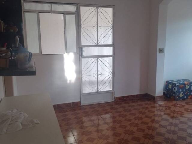 Casa para Venda em Ibirité - 4