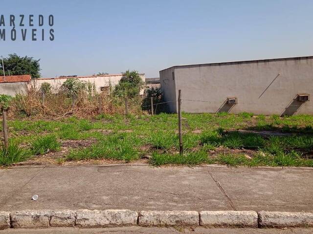 Lote para Venda em Sarzedo - 4