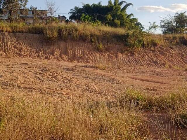 Lote para Venda em Sarzedo - 3