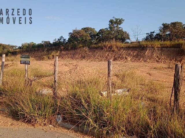 Lote para Venda em Sarzedo - 4