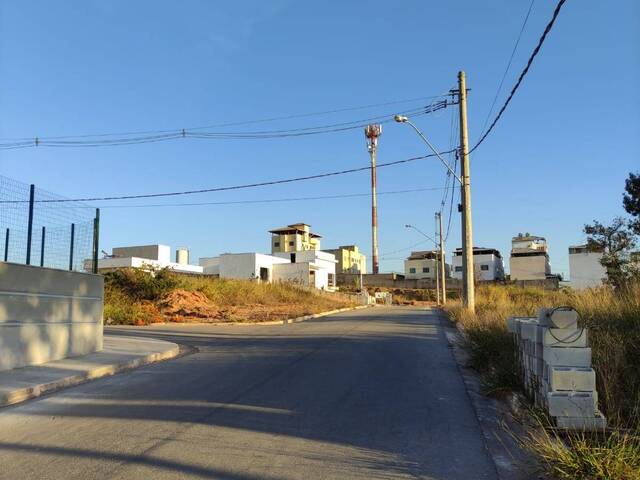 Lote para Venda em Sarzedo - 4