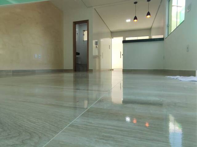 Casa Duplex para Venda em Sarzedo - 5