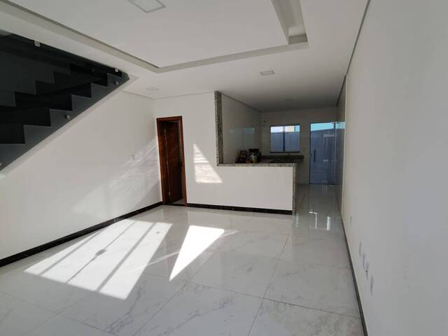 Casa Duplex para Venda em Sarzedo - 4