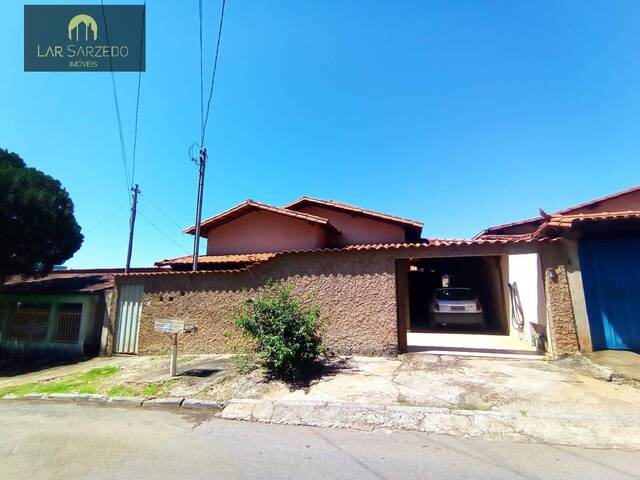 #673A - Casa para Venda em Sarzedo - MG