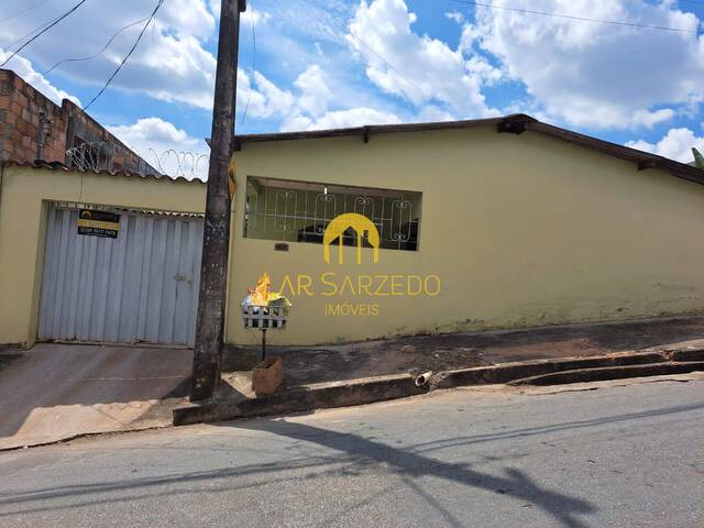 Casa para Venda em Sarzedo - 2