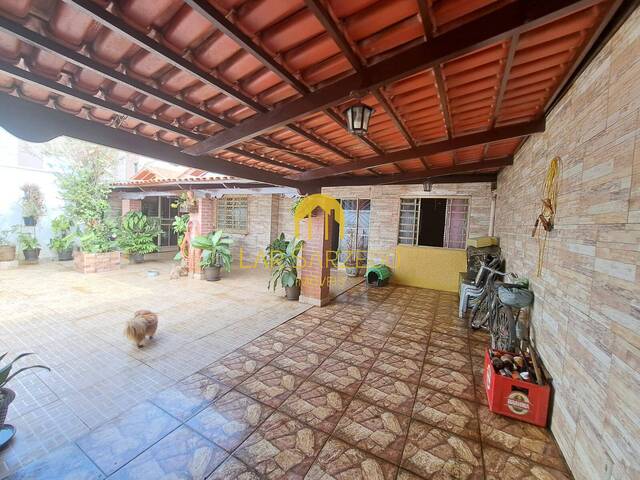 Casa para Venda em Sarzedo - 3