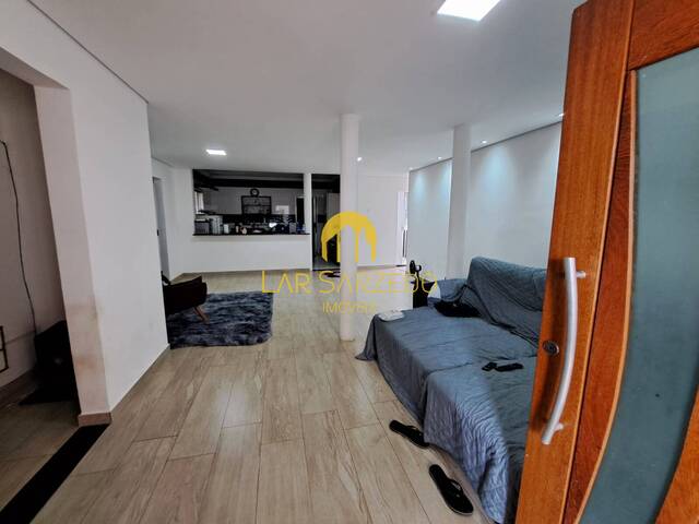 Casa para Venda em Sarzedo - 2