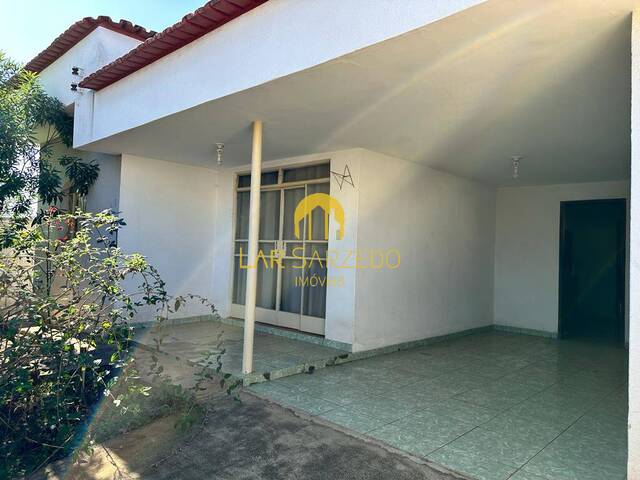 #920 - Casa para Venda em Sarzedo - MG