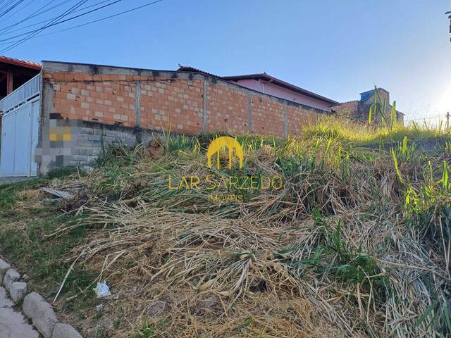 Lote para Venda em Sarzedo - 4