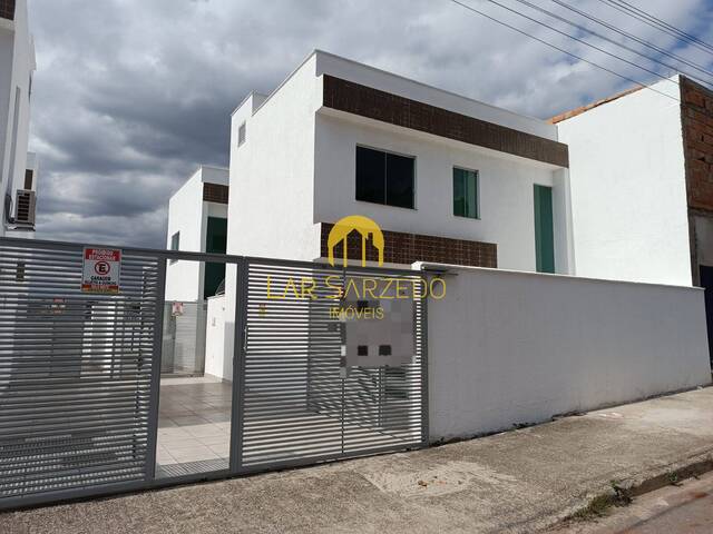 #924 - Casa Duplex para Venda em Sarzedo - MG