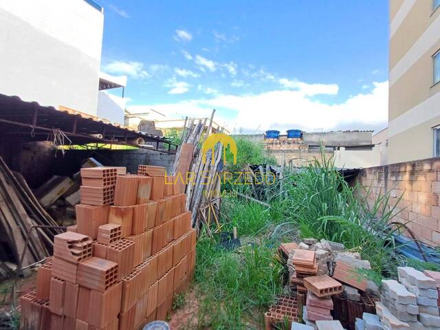 Lote para Venda em Sarzedo - 4