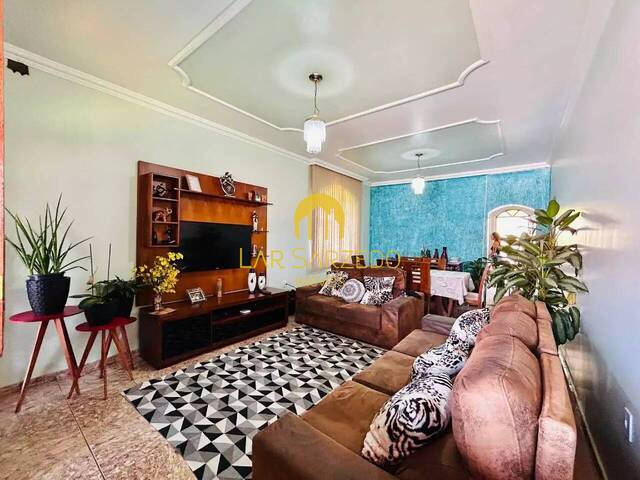 #110 - Casa para Venda em Belo Horizonte - MG