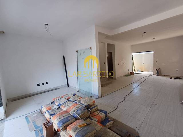 Casa Duplex para Venda em Sarzedo - 4