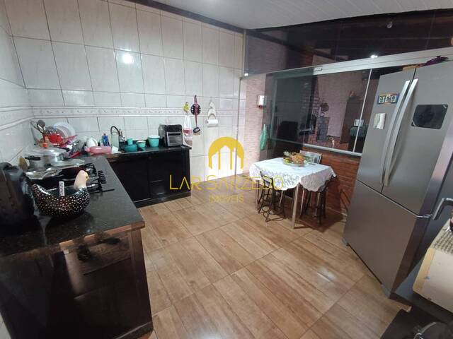 #236 - Casa para Venda em Sarzedo - MG - 2