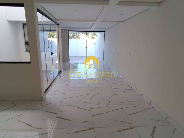 #386A - Casa para Venda em Sarzedo - MG