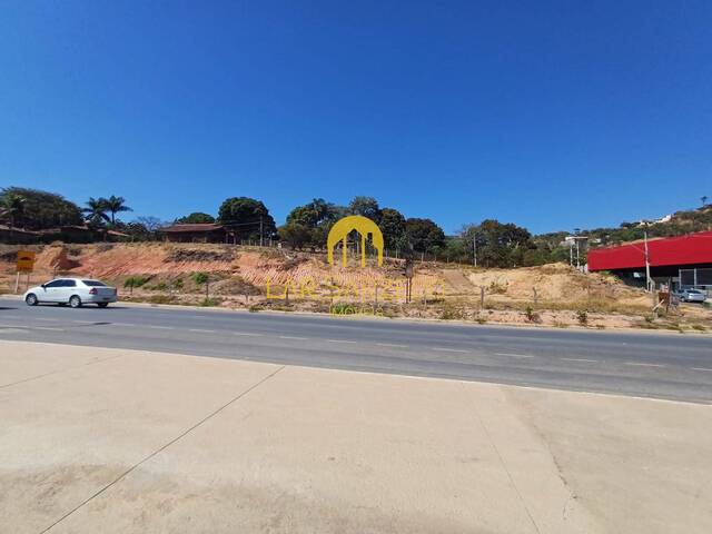 Lote para Venda em Sarzedo - 4