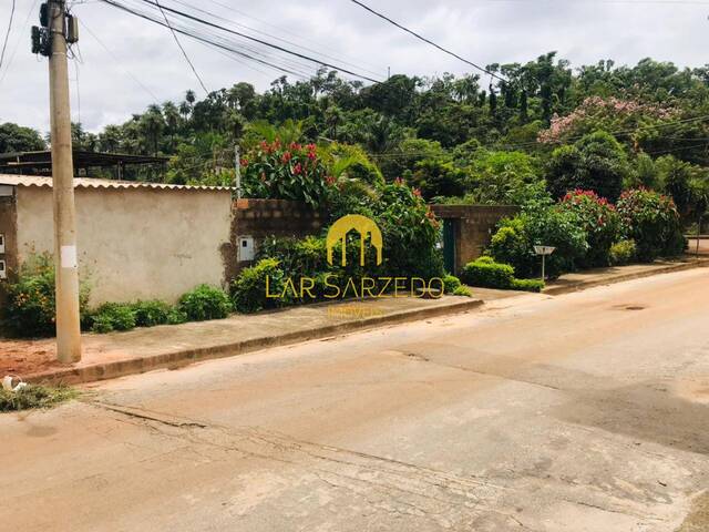 #712 - Casa para Venda em Sarzedo - MG