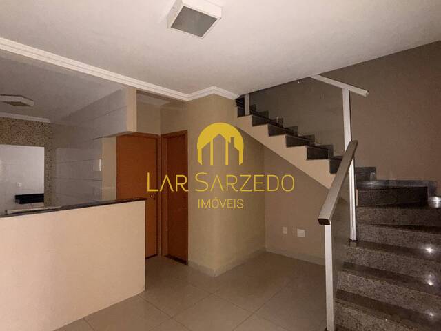 #893 - Casa Duplex para Venda em Sarzedo - MG