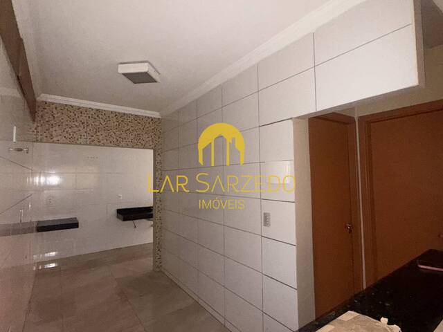 #893 - Casa Duplex para Venda em Sarzedo - MG