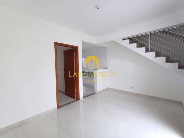 Casa Duplex para Venda em Ibirité - 4