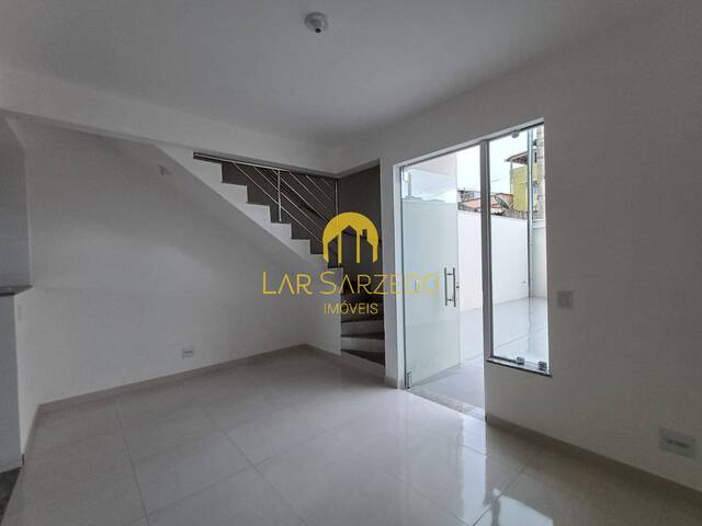 Casa Duplex para Venda em Ibirité - 5