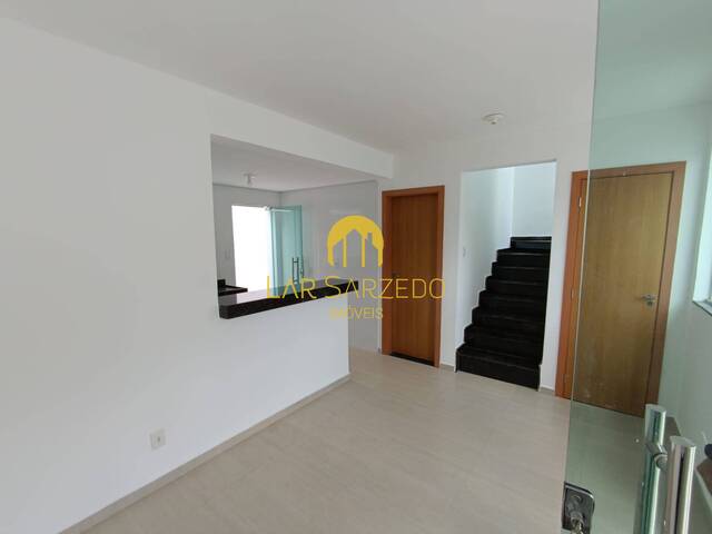 #939 - Casa Duplex para Venda em Sarzedo - MG - 2
